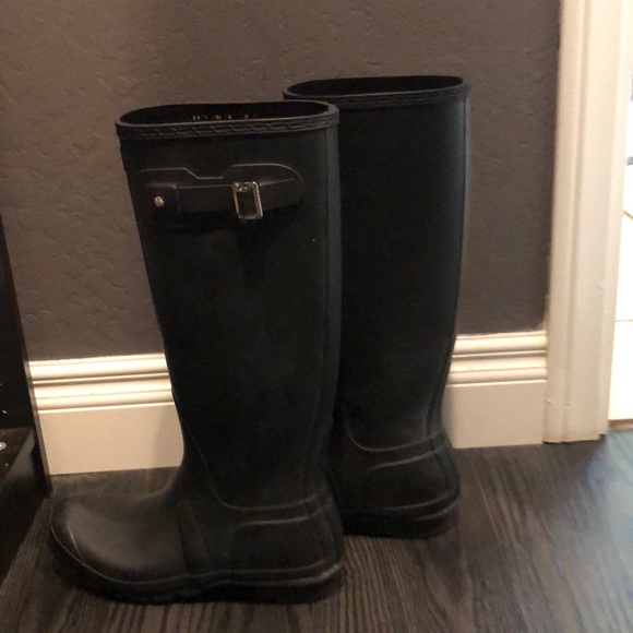 Tall black Hunter boots - Picture 2 of 8